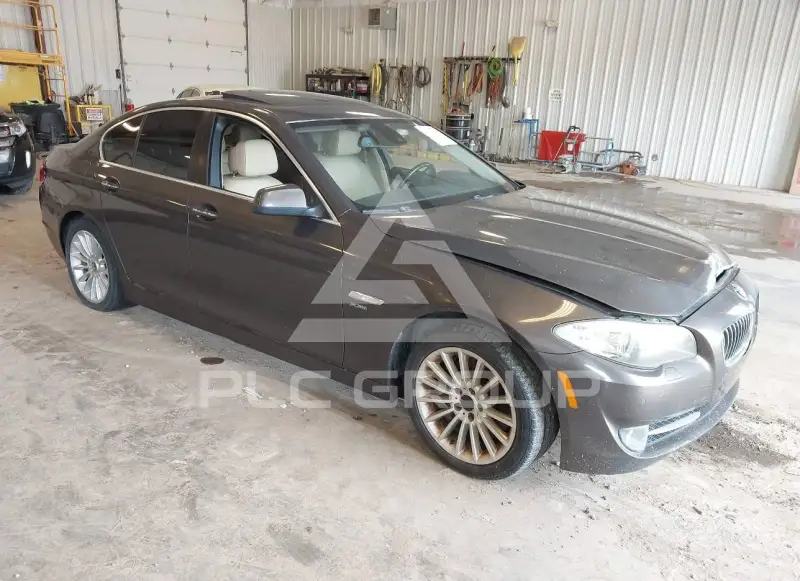 2011 BMW 535 photo