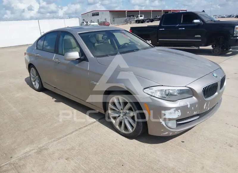 2011 BMW 535 фото