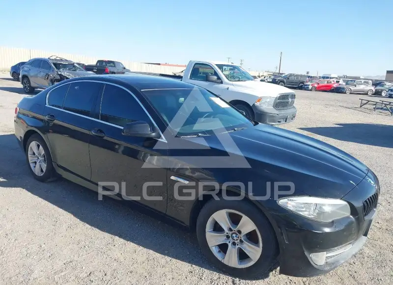 2011 BMW 528 photo