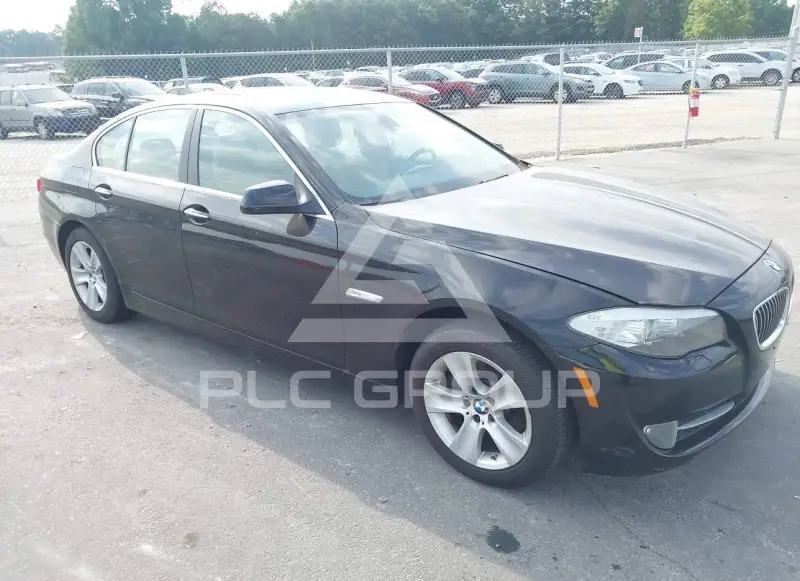 2011 BMW 528 photo