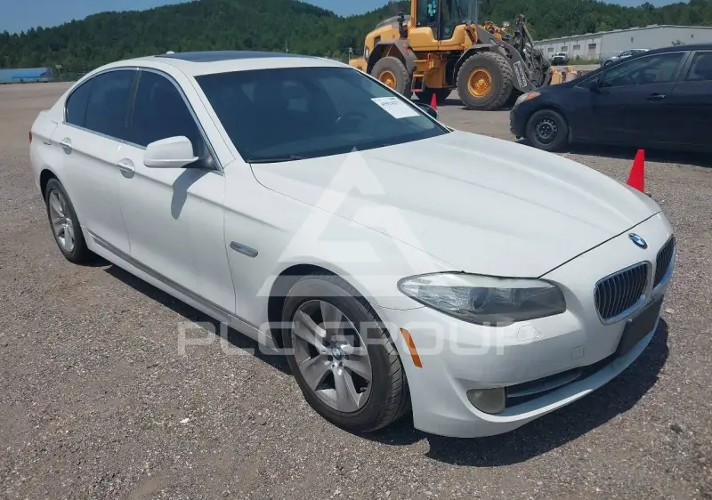 2011 BMW 528 фото