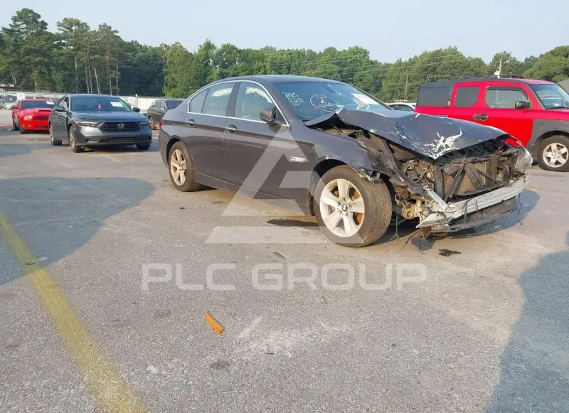 2011 BMW 528 фото