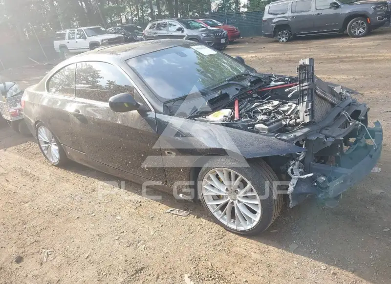 2011 BMW 335 photo