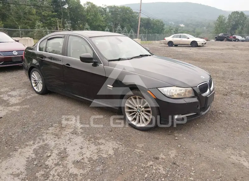 2011 BMW 335 photo