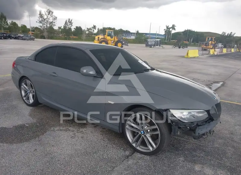 2011 BMW 335 photo