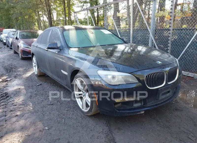 2011 BMW 740 фото