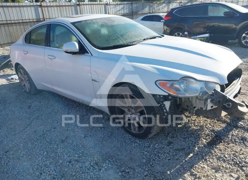 2011 Jaguar XF фото