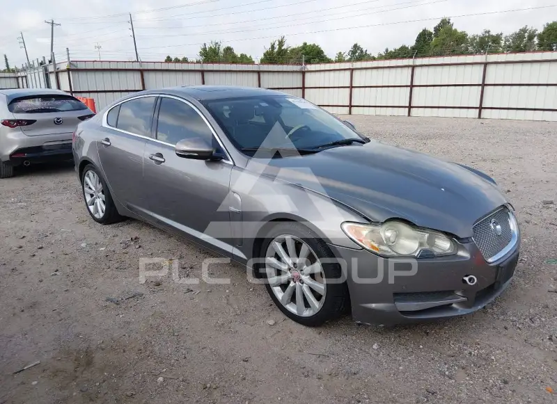 2011 Jaguar XF фото