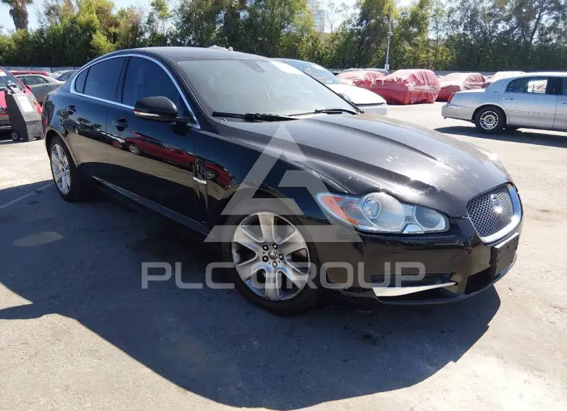 2011 Jaguar XF фото