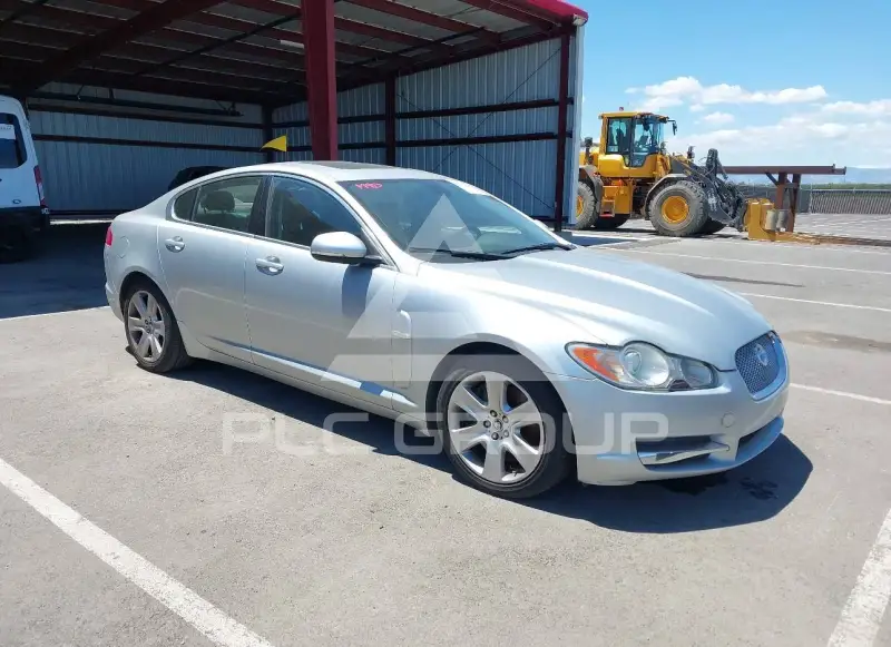 2011 Jaguar XF photo