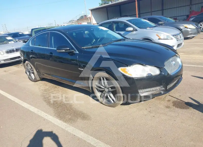 2011 Jaguar XF фото