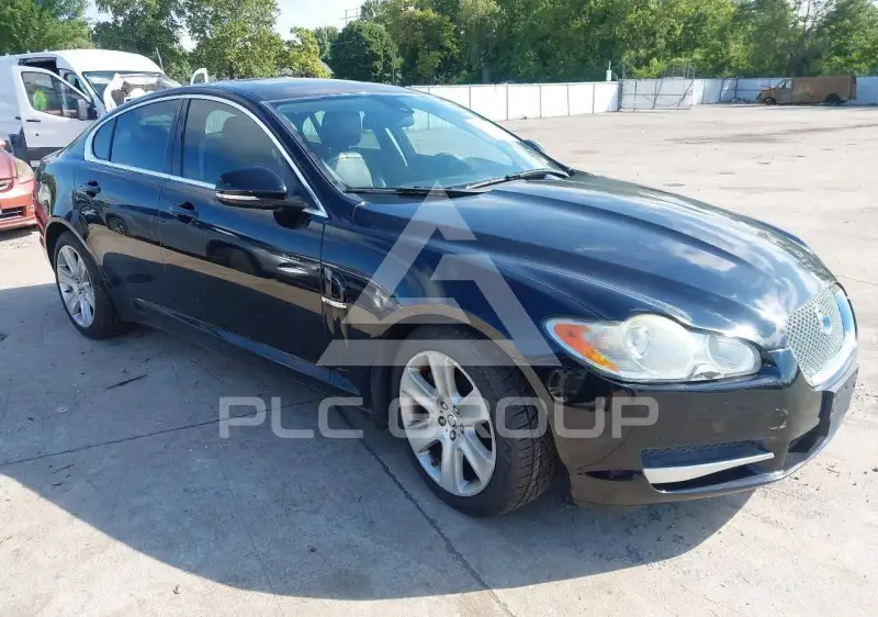 2011 Jaguar XF фото