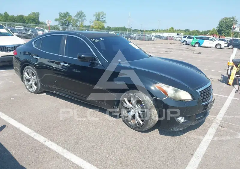 2011 Infinity M56 фото