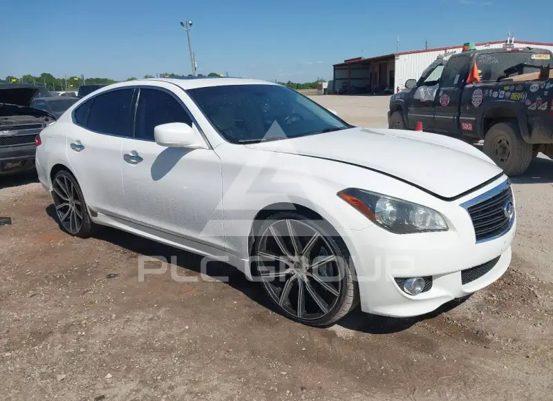 2011 Infinity M56 фото