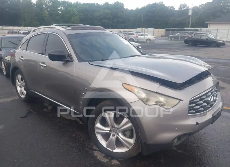 2011 Infinity FX35 photo