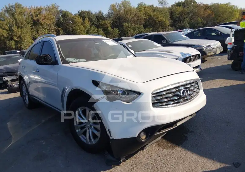 2011 Infinity FX35 фото
