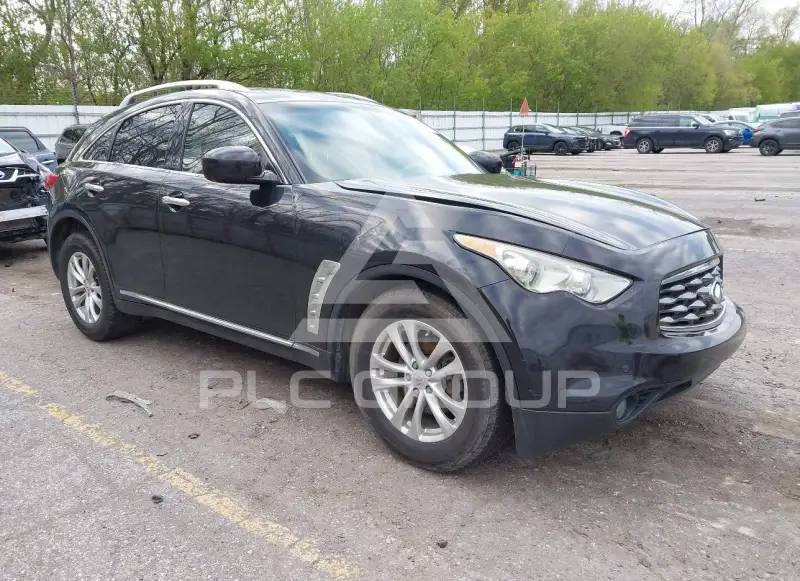 2011 Infinity FX35 фото