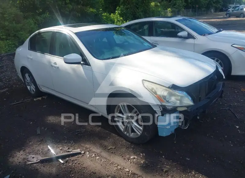 2011 Infinity G37 photo