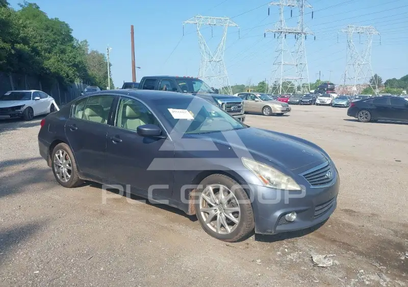 2011 Infinity G37 фото