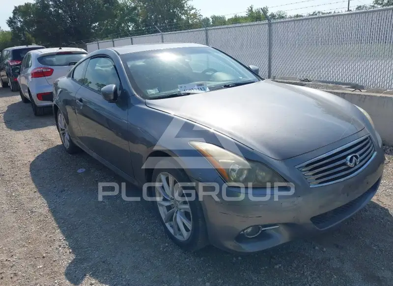 2011 Infinity G37 photo