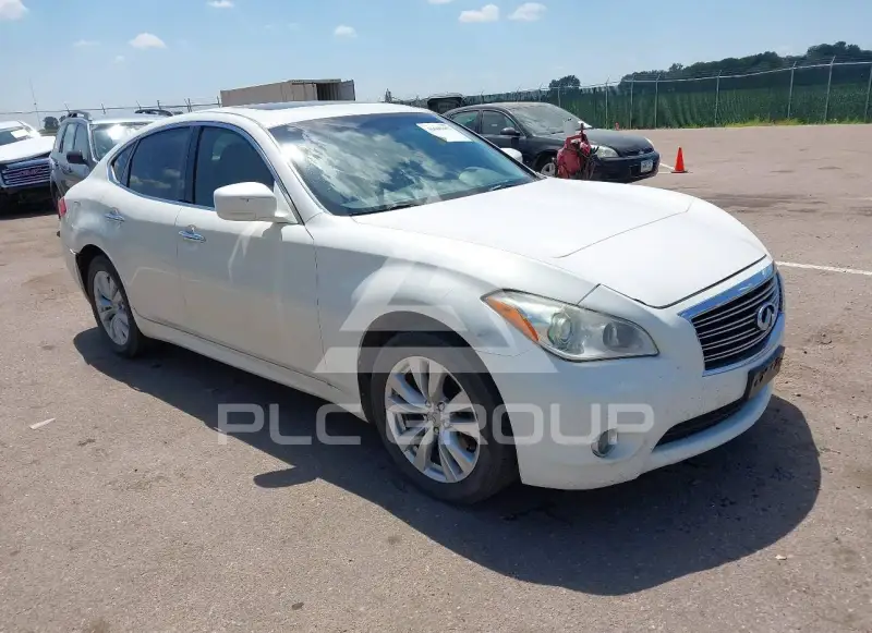 2011 Infinity M37 фото