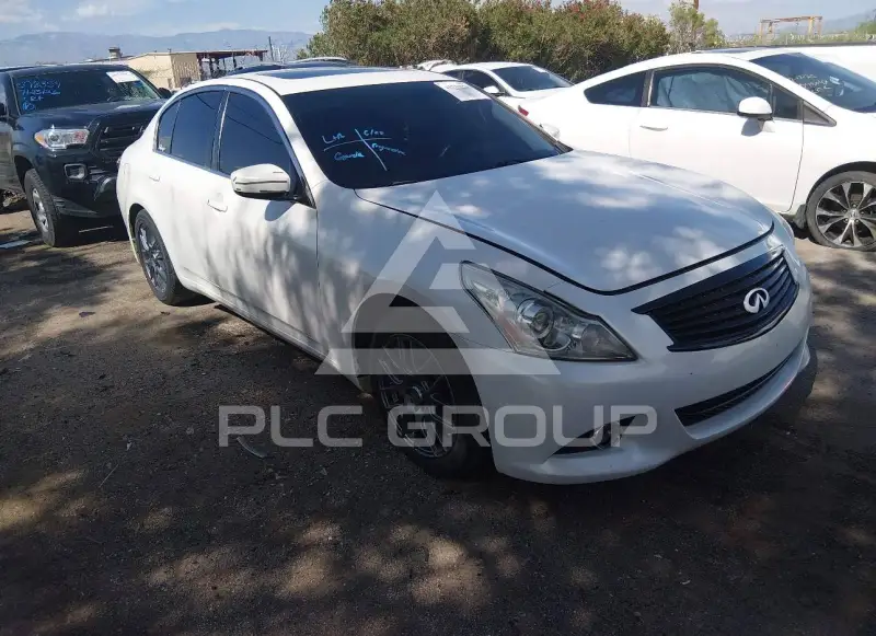 2011 Infinity G37 photo