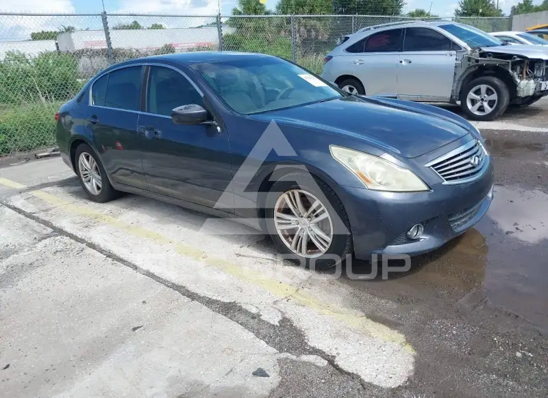 2011 Infinity G37 фото