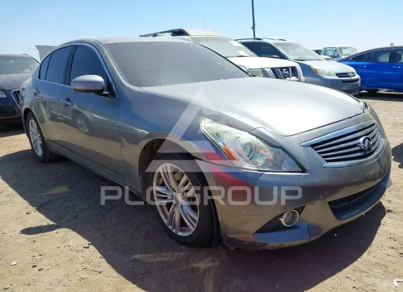 2011 Infinity G37 photo