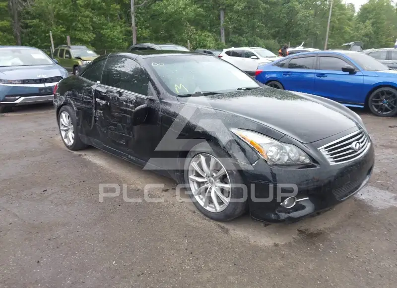 2011 Infinity G37 фото