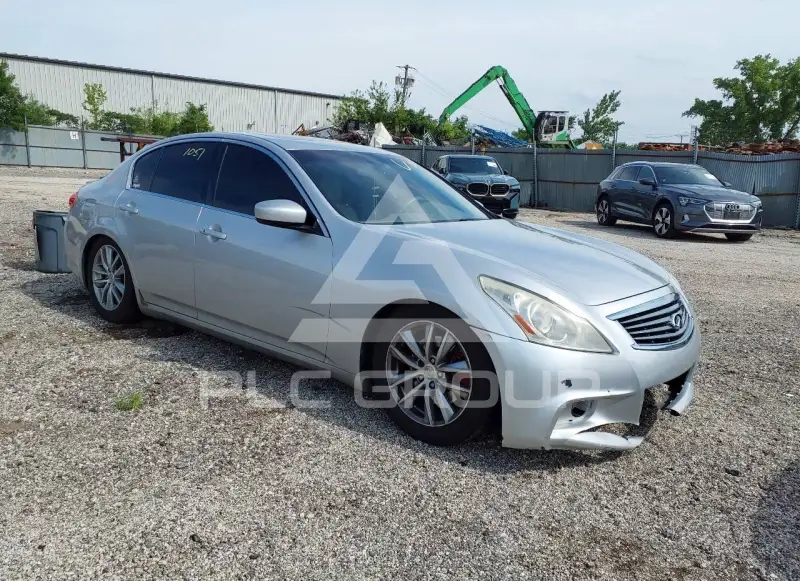 2011 Infinity G37 фото