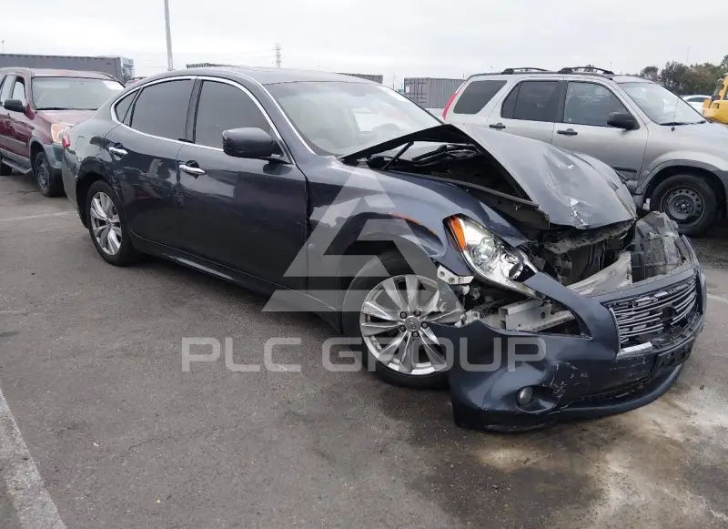 2011 Infinity M37 фото