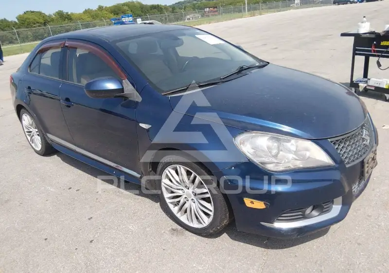 2011 Suzuki KIZASHI фото