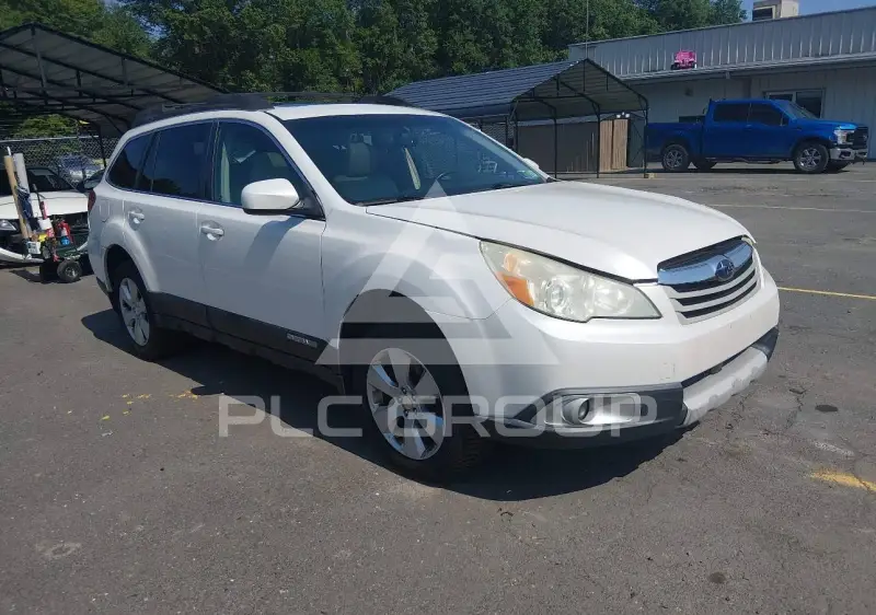 2011 Subaru Outback фото