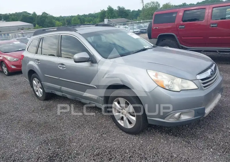 2011 Subaru Outback photo