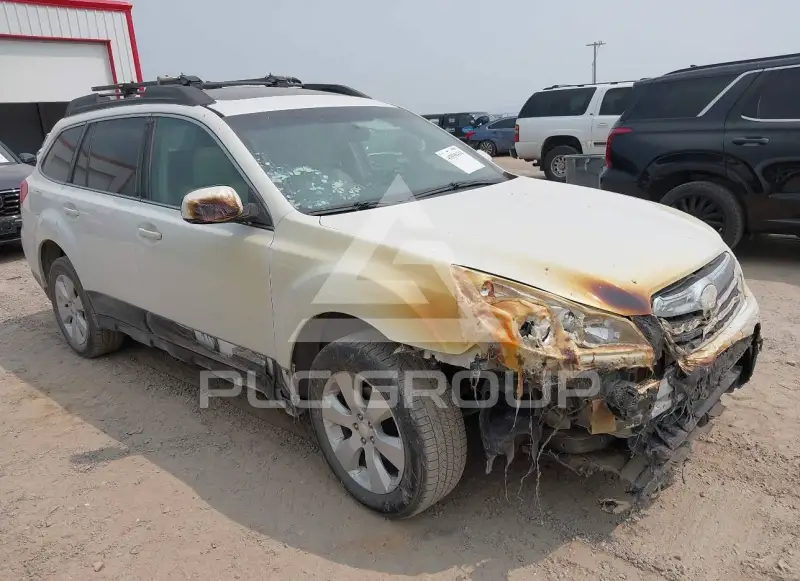2011 Subaru Outback photo