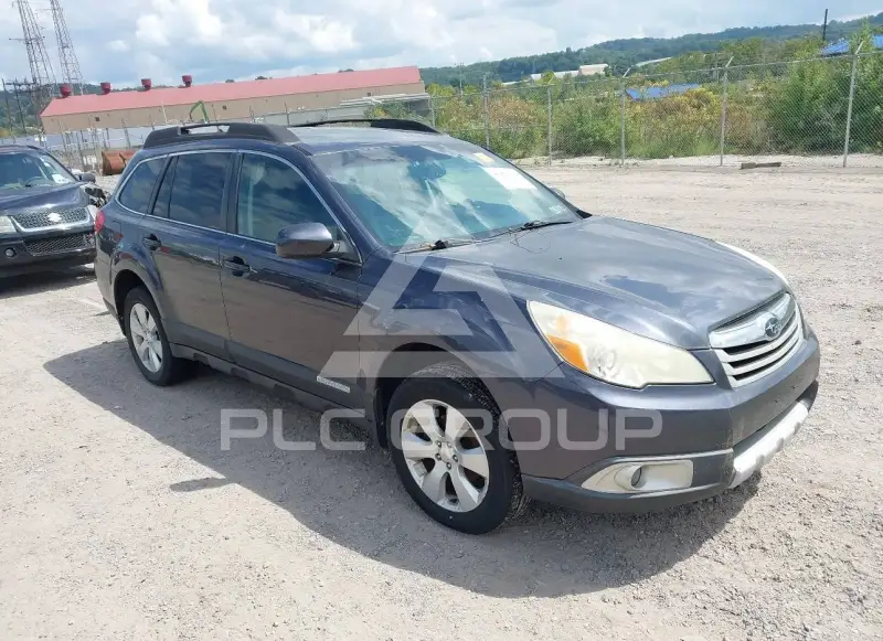 2011 Subaru Outback photo