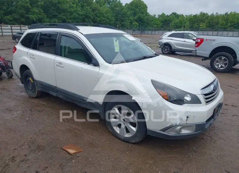 2011 Subaru Outback photo