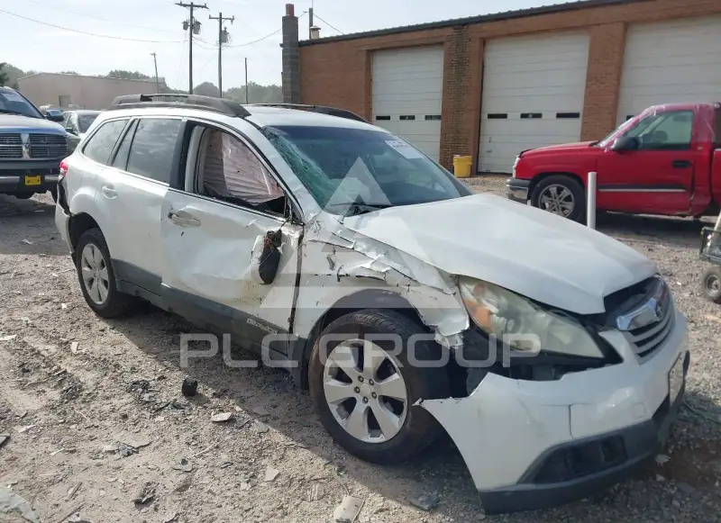 2011 Subaru Outback photo