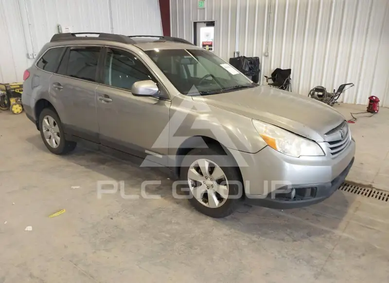 2011 Subaru Outback photo