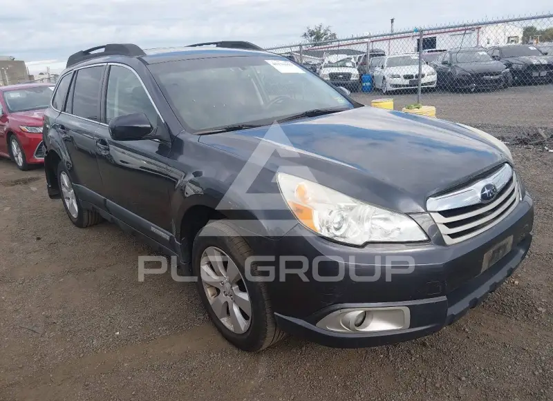 2011 Subaru Outback photo