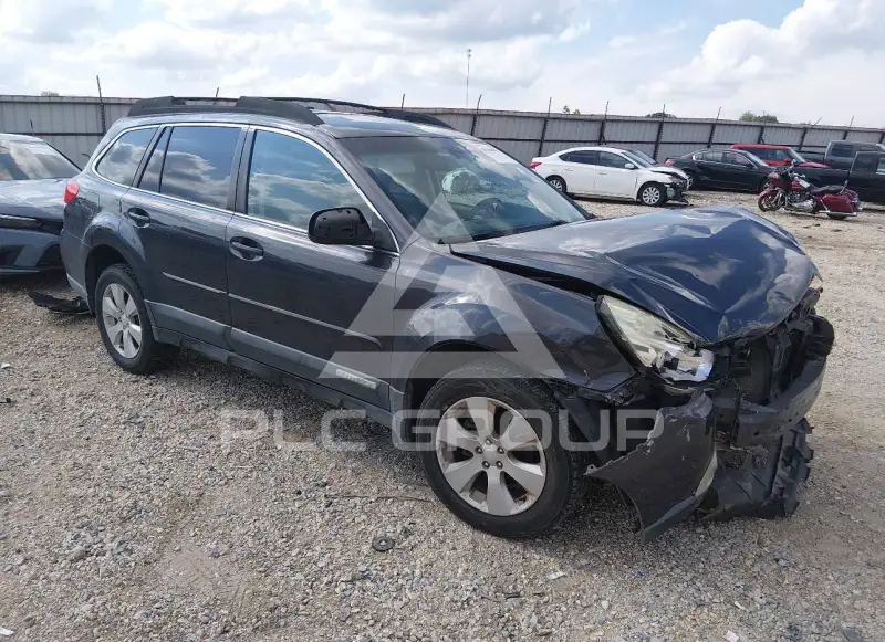 2011 Subaru Outback photo