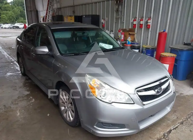2011 Subaru Legacy photo