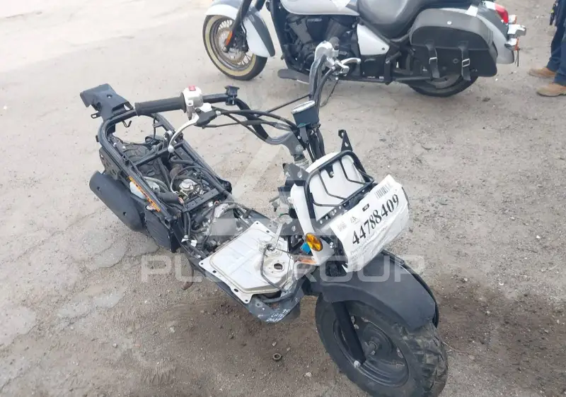 2011 Honda NP фото