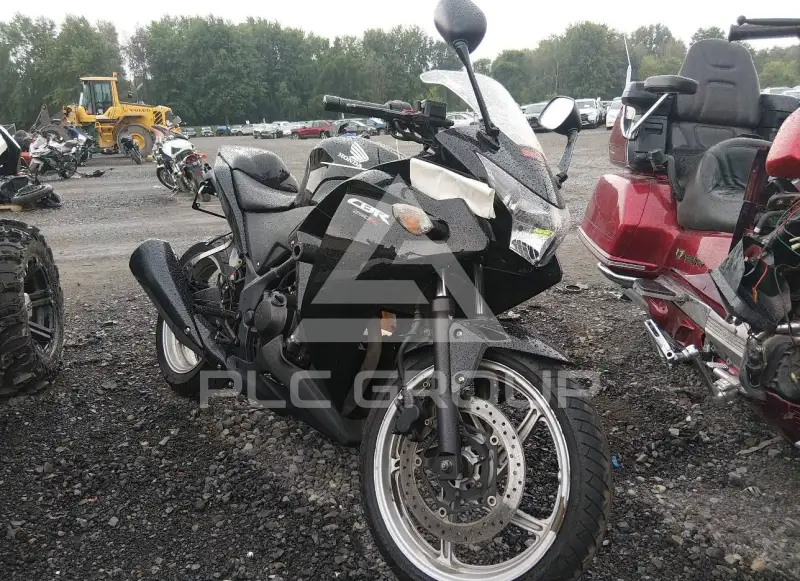 2011 Honda CBR250 photo