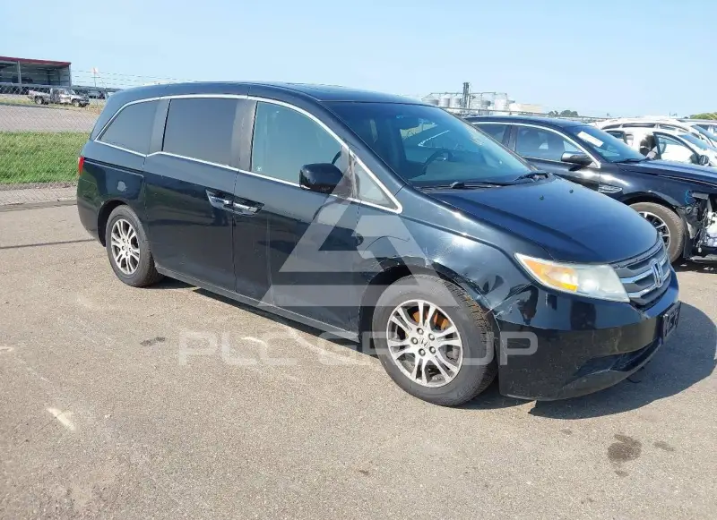 2011 Honda ODYSSEY photo