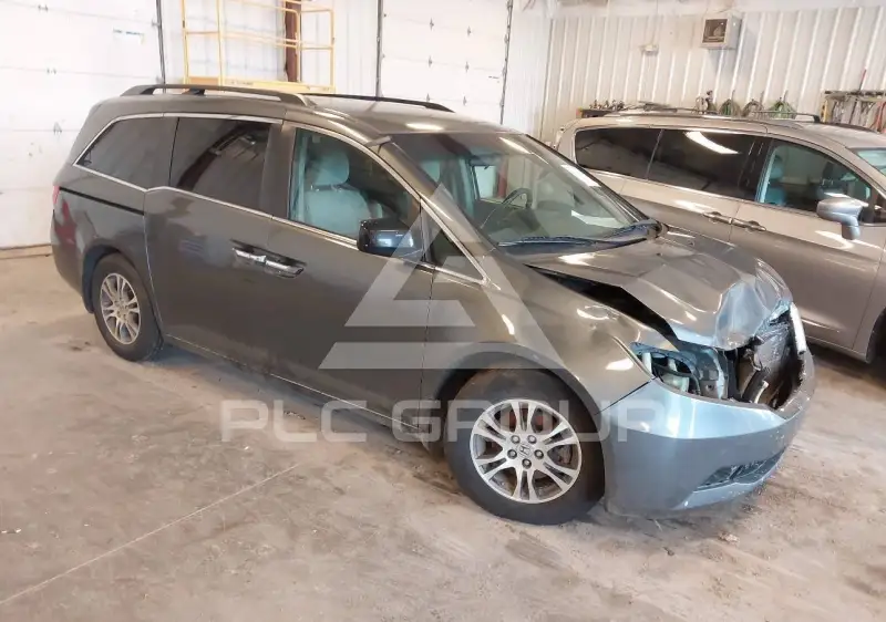 2011 Honda ODYSSEY фото
