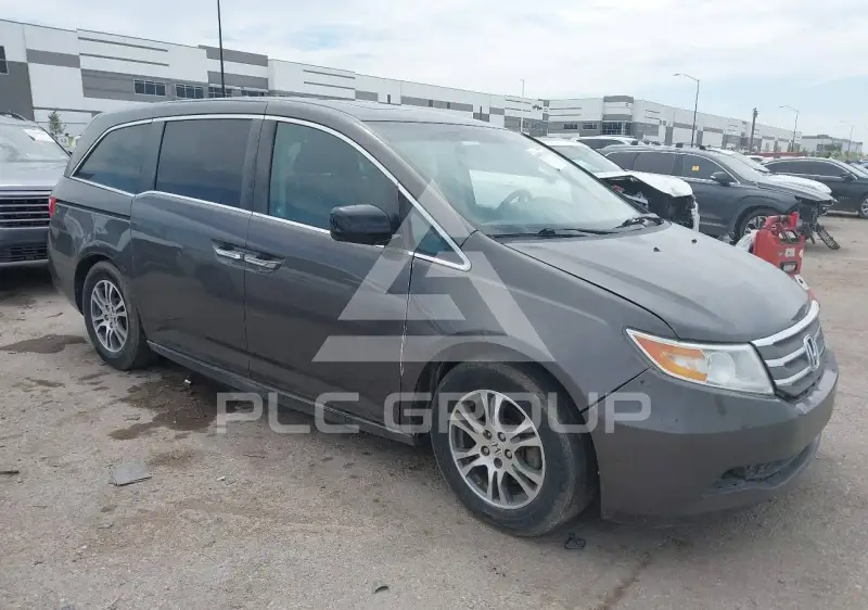 2011 Honda ODYSSEY photo