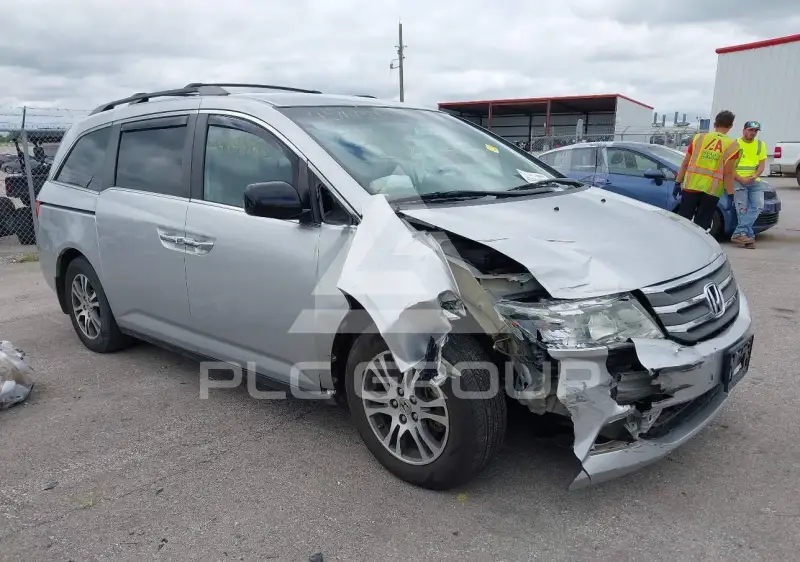 2011 Honda ODYSSEY фото