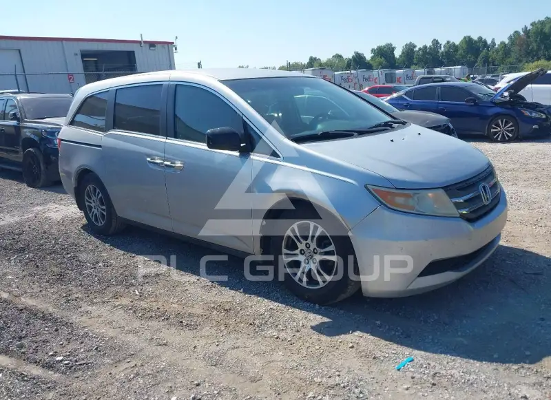 2011 Honda ODYSSEY фото