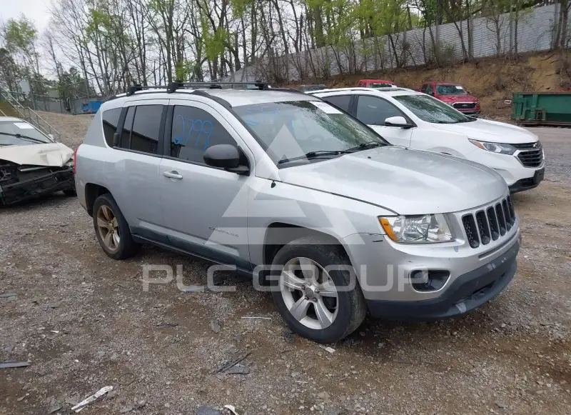 2011 Jeep COMPASS photo